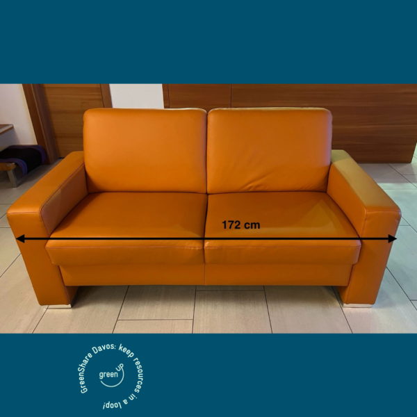 Orangefarbenes Sofa neuwertig