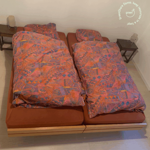 Retrobett aus Holz, neuwertig
