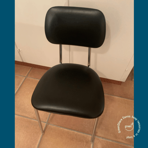 Retrostuhl in schwarz